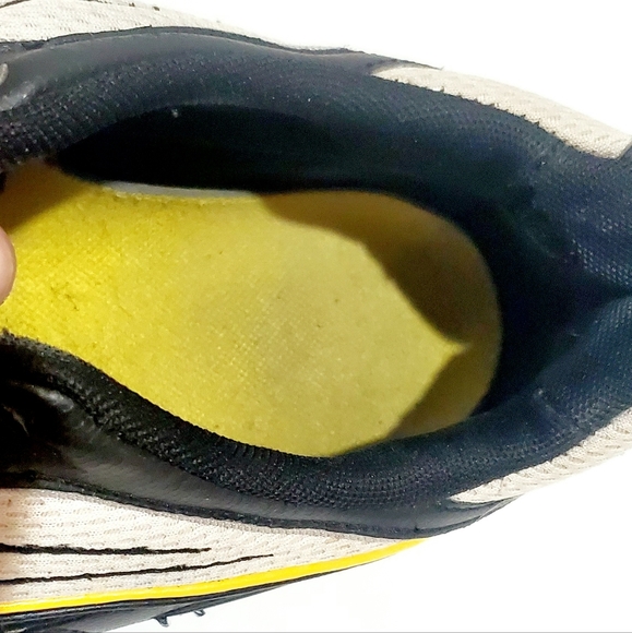 NIKE SHOX "LIVE STRONG" EDITION ATHLETIC SHOES. MENS Sz:10. GREAT CONDITION! - Picture 7 of 11